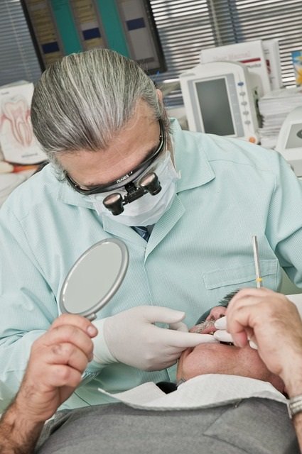 dentist-2530988_640 dentist-2530988_640
